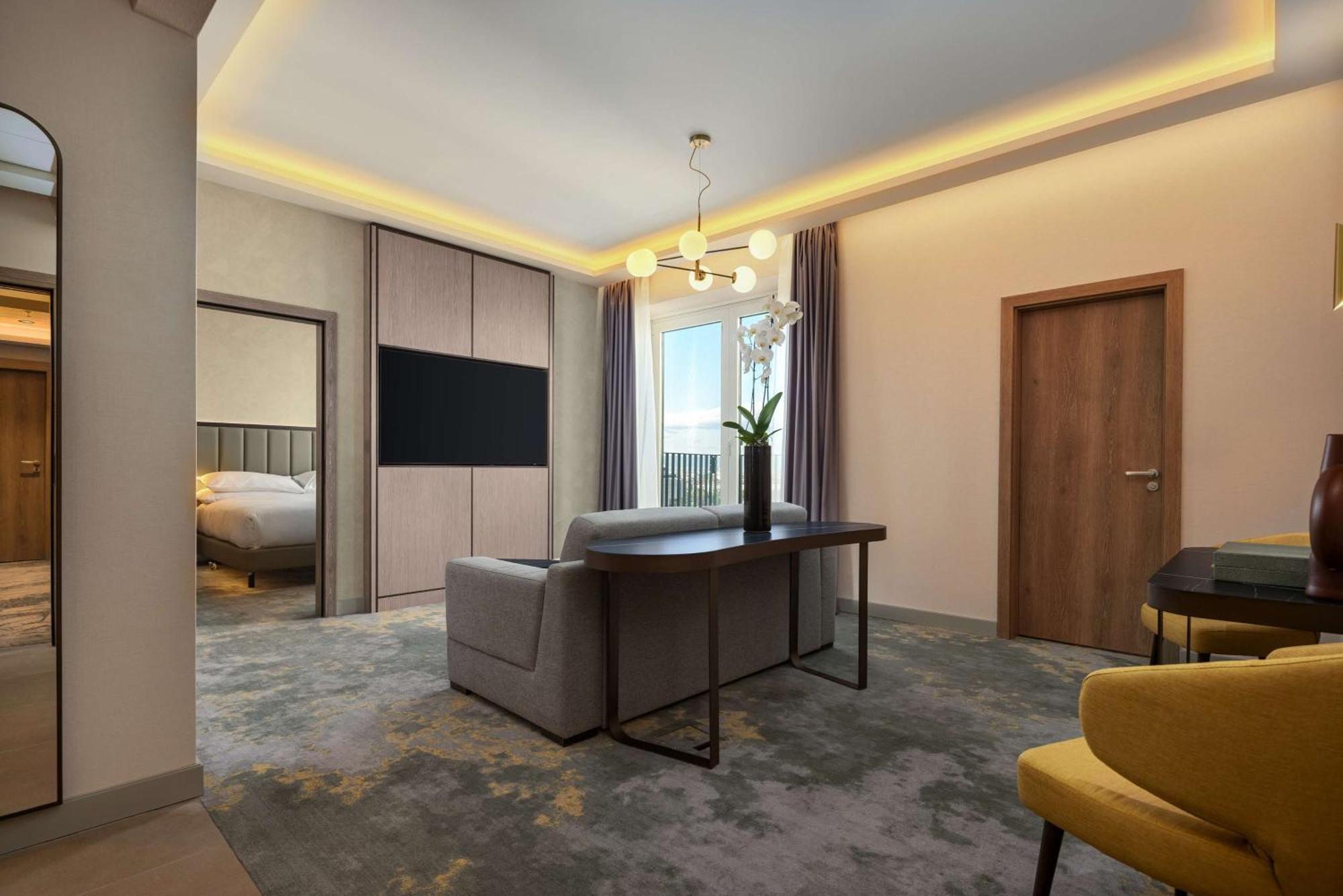 Hilton 5* Sofia