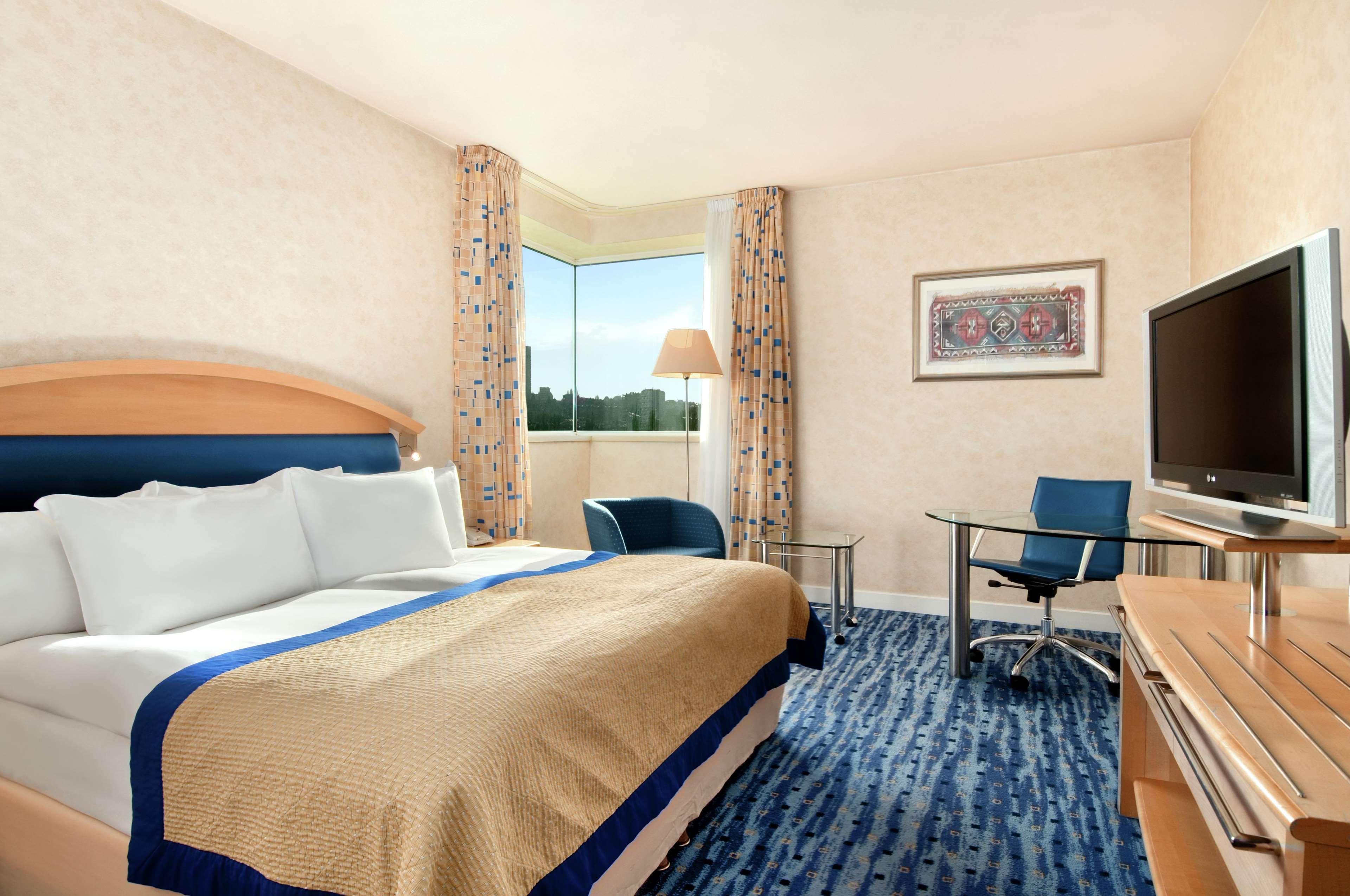 Hilton 5* Σόφια